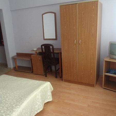 Paradise Hotel Madzharovo Oda fotoğraf