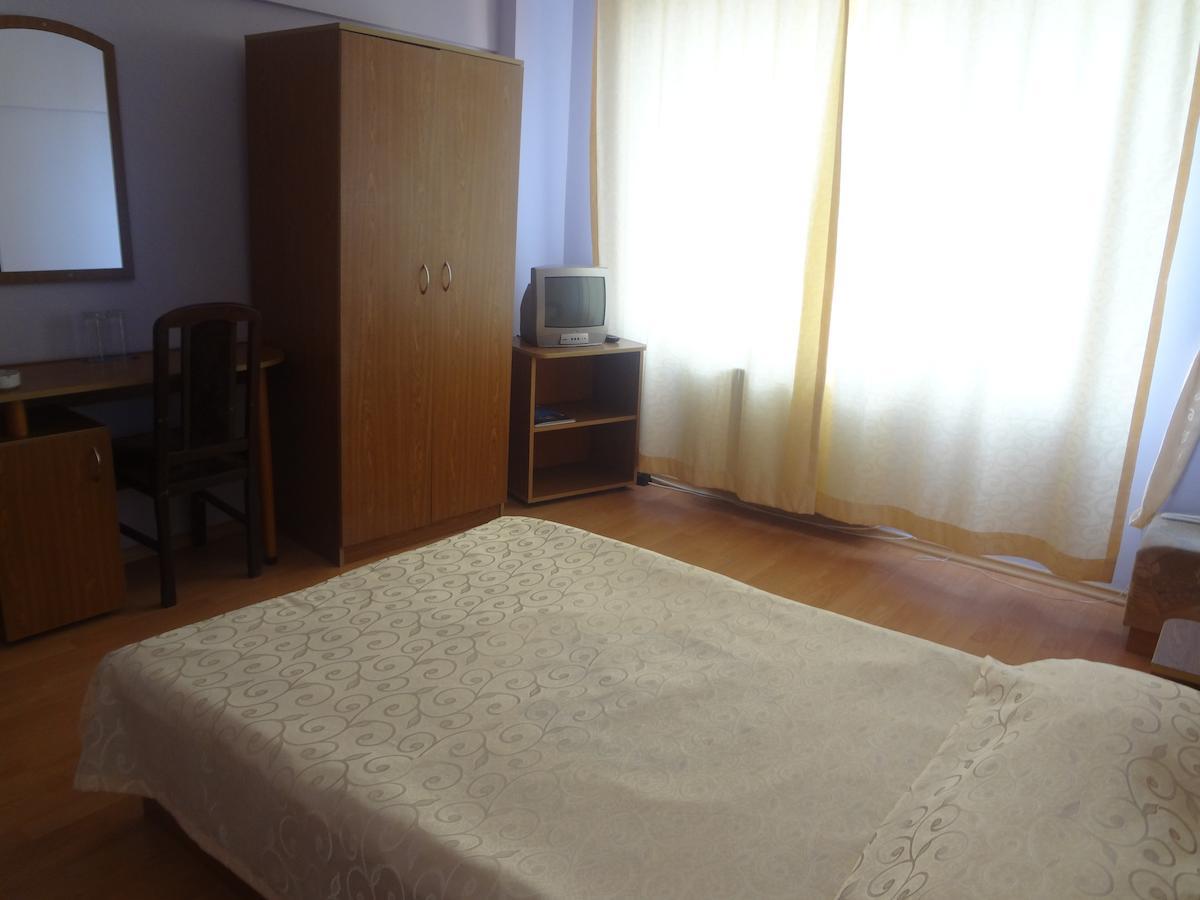 Paradise Hotel Madzharovo Dış mekan fotoğraf