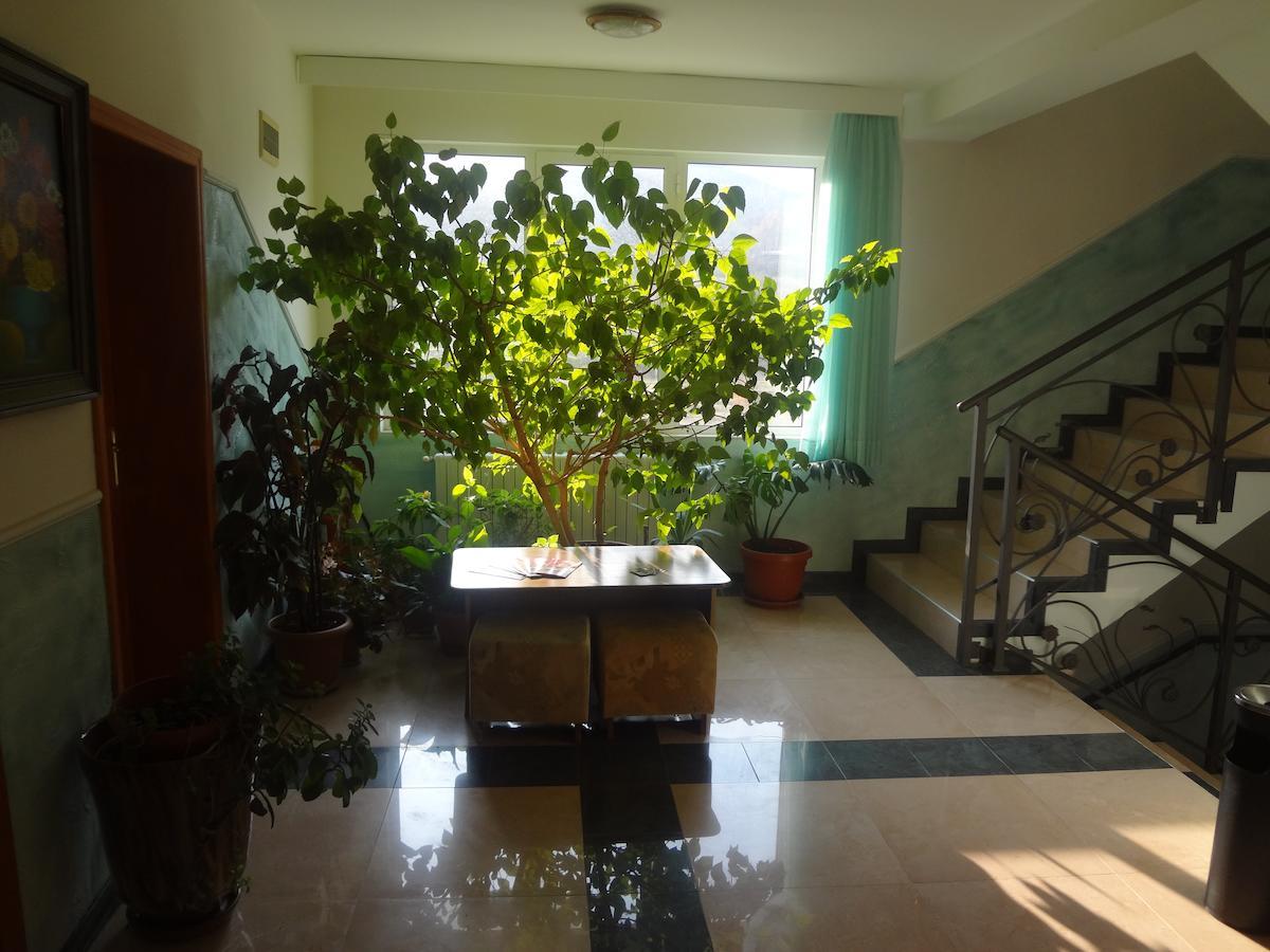 Paradise Hotel Madzharovo Dış mekan fotoğraf