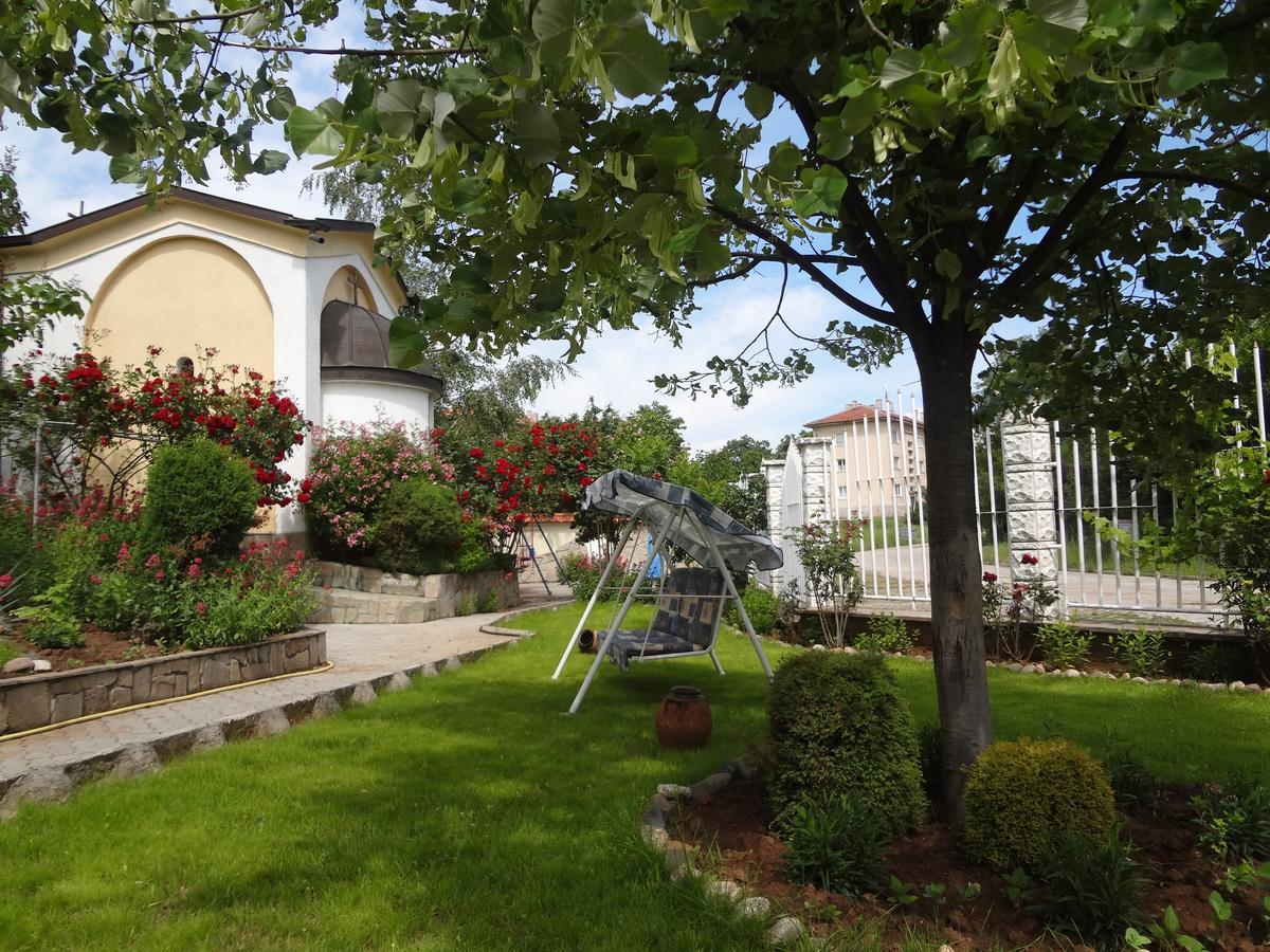Paradise Hotel Madzharovo Dış mekan fotoğraf