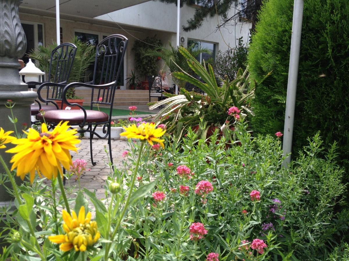 Paradise Hotel Madzharovo Dış mekan fotoğraf