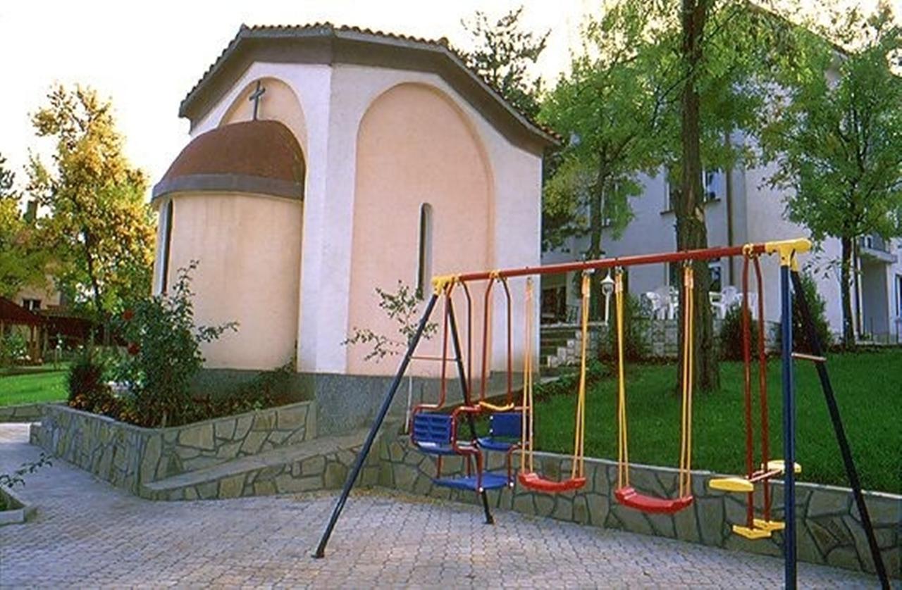 Paradise Hotel Madzharovo Dış mekan fotoğraf